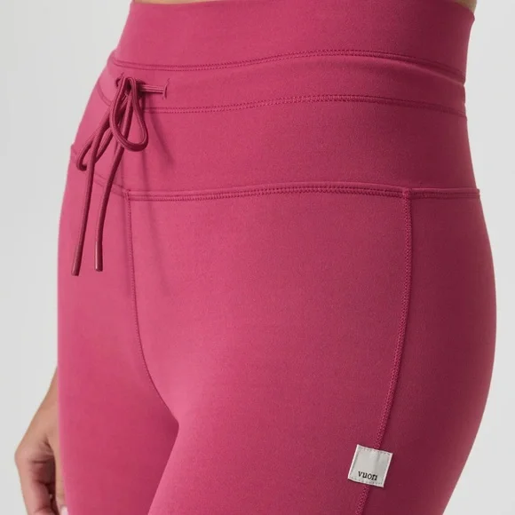 Vuori Daily Form Legging NWT. Size Medium - Picture 4 of 11